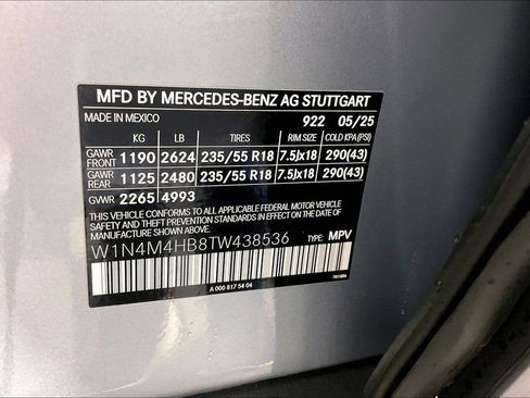 Used 2026 Mercedes-Benz GLB 250 4MATIC image 25