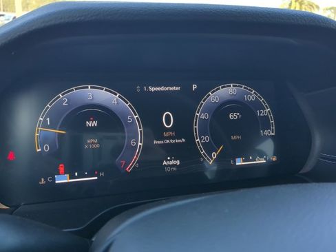 Used 2025 Jeep Grand Cherokee Laredo X w/ Luxury Tech Group I RWD image 27