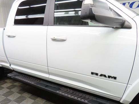 Used 2022 RAM 2500 Laramie w/ Night Edition image 29