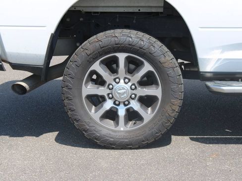 Used 2020 RAM 2500 Big Horn w/ Level 2 Equipment Group AWD/4WD image 12