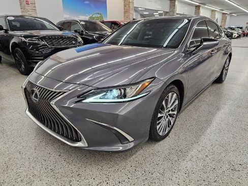 Used 2021 Lexus ES 300h w/ Premium Package image 1