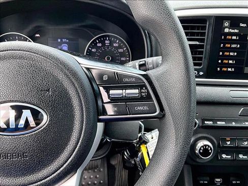 Used 2022 Kia Sportage LX AWD/4WD image 21