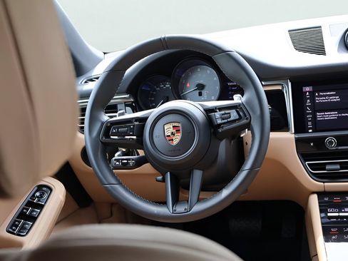 Used 2024 Porsche Macan S AWD/4WD image 20