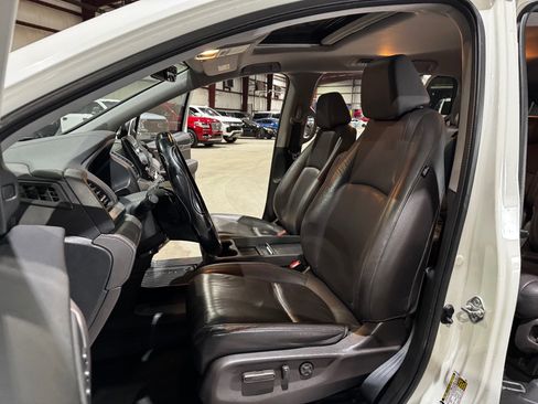 Used 2018 Honda Odyssey EX-L image 14