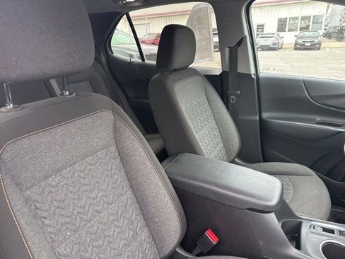 Used 2023 Chevrolet Equinox LT image 22