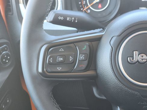 Used 2025 Jeep Wrangler Unlimited Sport AWD/4WD image 29
