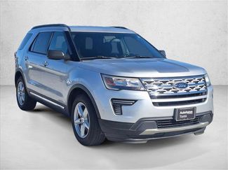 Used 2019 Ford Explorer XLT video 3