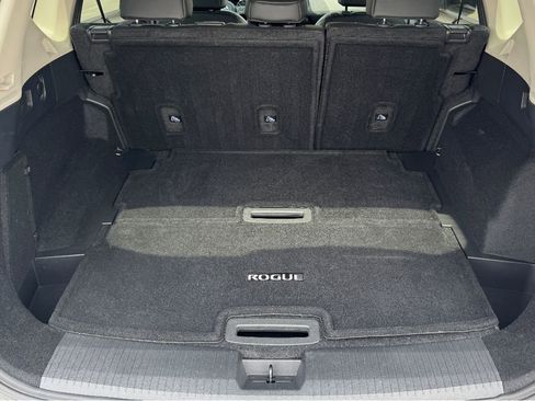 Used 2021 Nissan Rogue SL image 15