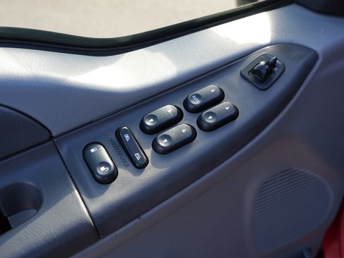 Used 2002 Ford F350 XLT image 18