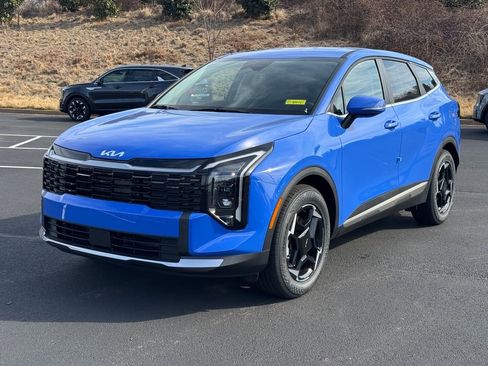 New 2026 Kia Sportage EX image 6