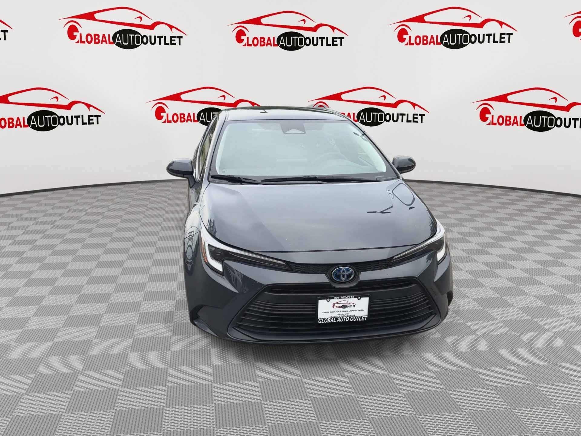 Used 2023 Toyota Corolla LE FWD image 3