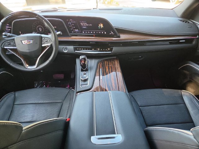 Used 2023 Cadillac Escalade Premium Luxury w/ LPO, Illumination Package AWD/4WD image 24