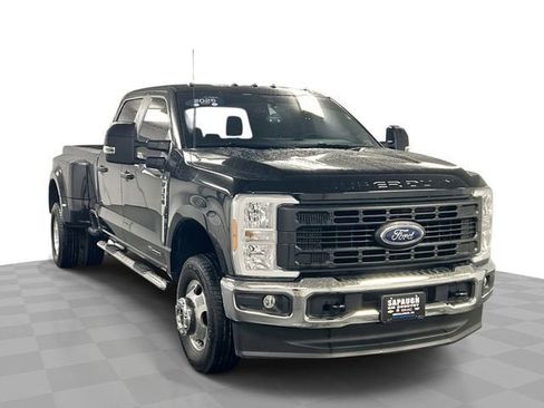 Used 2025 Ford F350 XL w/ XL Driver Assist Package AWD/4WD image 1