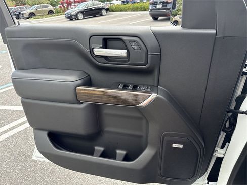 Used 2021 GMC Sierra 1500 Elevation w/ Preferred Package image 36