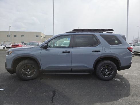 New 2026 Honda Pilot TrailSport image 14