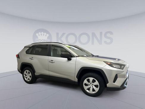 Used 2019 Toyota RAV4 LE w/ All Weather Liner Package AWD/4WD image 10
