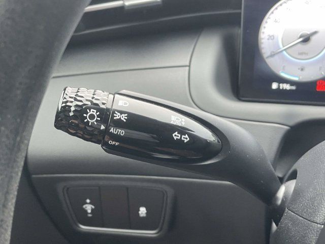 Certified 2024 Hyundai Tucson SE FWD image 23