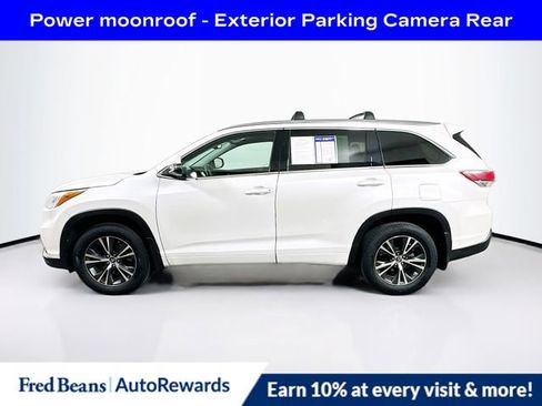 Used 2016 Toyota Highlander XLE AWD/4WD image 4