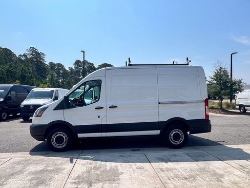 Used 2019 Ford Transit 250 130 Medium Roof image 29