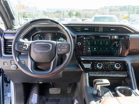 New 2026 GMC Sierra 1500 Denali Ultimate image 16