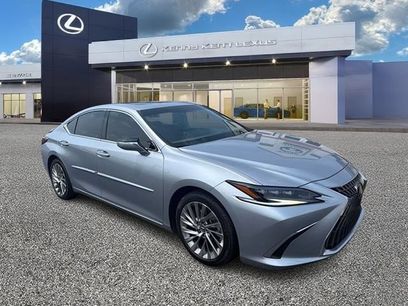 Used 2023 Lexus ES 300h w/ Accessory Package (Z1)