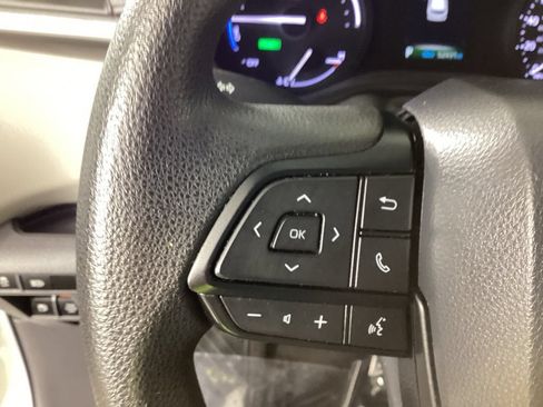 Used 2024 Toyota Sienna LE FWD image 20