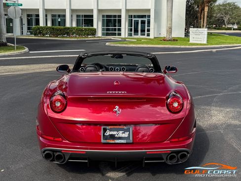 Used 2016 Ferrari California T image 51