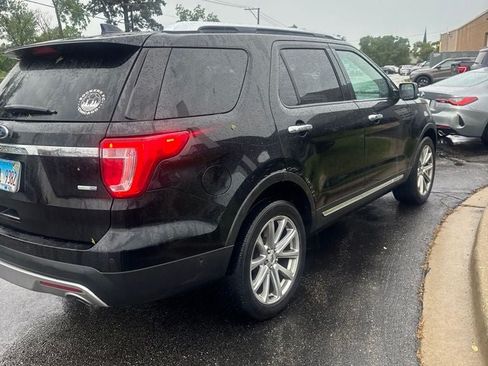 Used 2017 Ford Explorer Limited w/ Equipment Group 303A AWD/4WD image 6