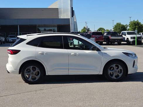 Used 2023 Ford Escape ST-Line w/ Tech Pack #1 FWD image 6