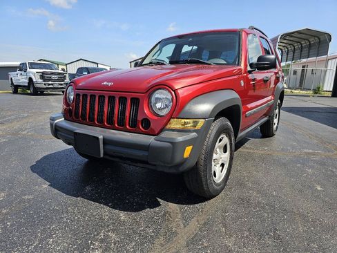 Used 2006 Jeep Liberty Sport AWD/4WD image 2
