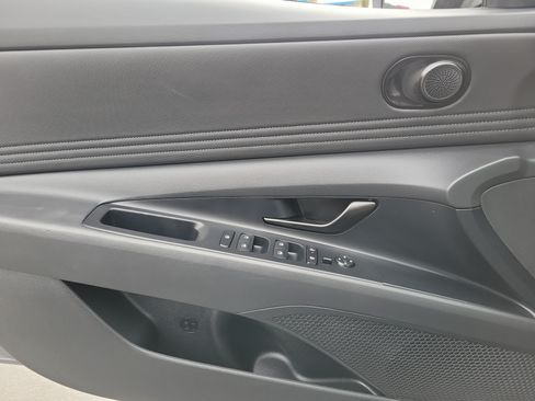 Certified 2025 Hyundai Elantra Sport FWD image 20