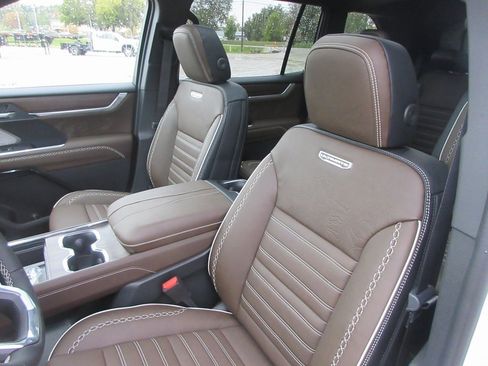 New 2026 GMC Acadia Denali Ultimate image 13