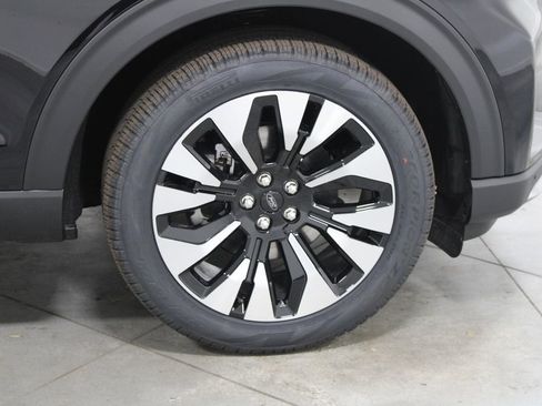 New 2026 Ford Explorer Platinum w/ LUX Leather Package image 11