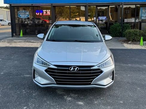 Used 2020 Hyundai Elantra SEL w/ Cargo Package (C1) image 3