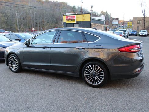 Used 2017 Ford Fusion SE w/ Fusion SE Technology Package image 11