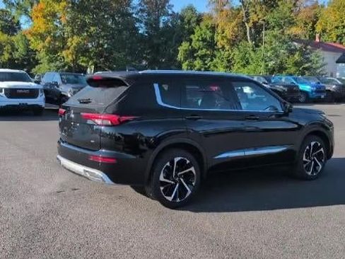 Used 2024 Mitsubishi Outlander SEL image 8