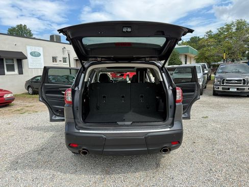 Used 2022 Subaru Ascent Limited w/ Technology Package AWD/4WD image 40