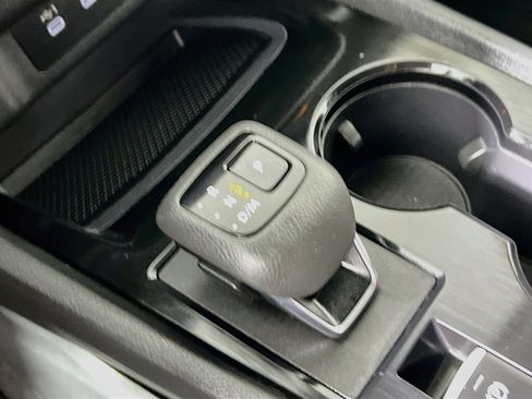 Used 2025 Nissan Rogue SV FWD image 24