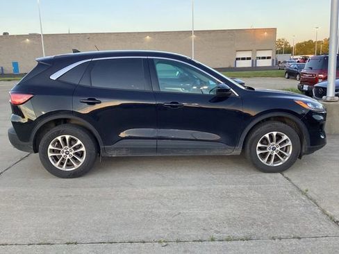 Used 2020 Ford Escape SE AWD/4WD image 9