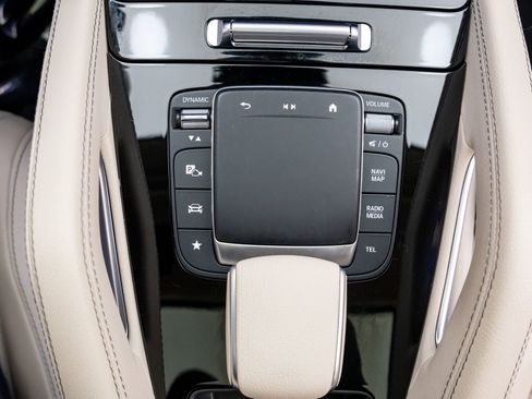 Used 2024 Mercedes-Benz GLE 450 4MATIC image 23