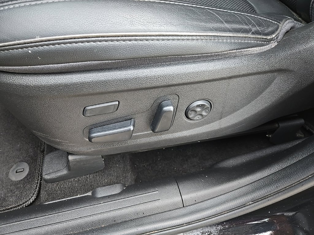 Used 2022 Hyundai Santa Fe Limited FWD image 36
