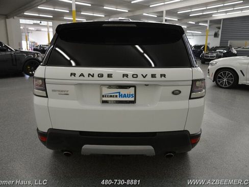 Used 2014 Land Rover Range Rover Sport HSE image 10