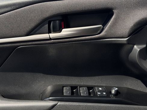 Used 2025 Toyota Camry LE image 25