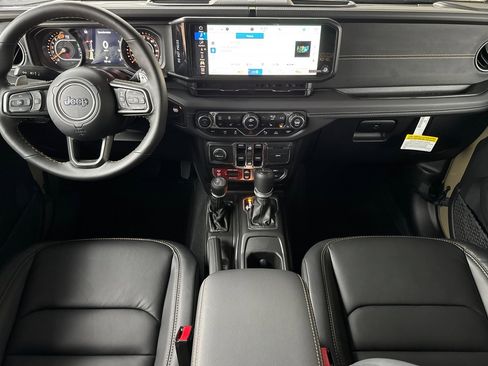 New 2025 Jeep Wrangler Unlimited Rubicon 392 image 12