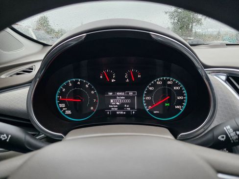 Used 2019 Chevrolet Malibu LT image 16