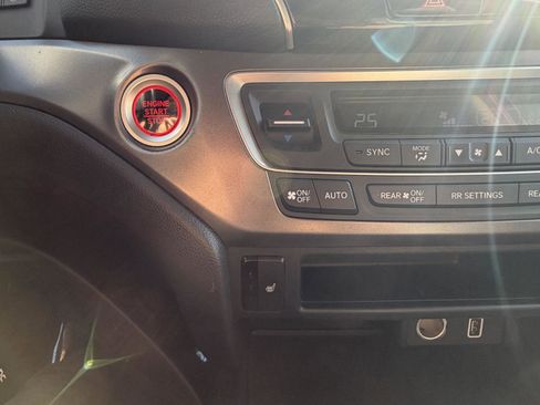 Used 2020 Honda Pilot Black Edition image 22