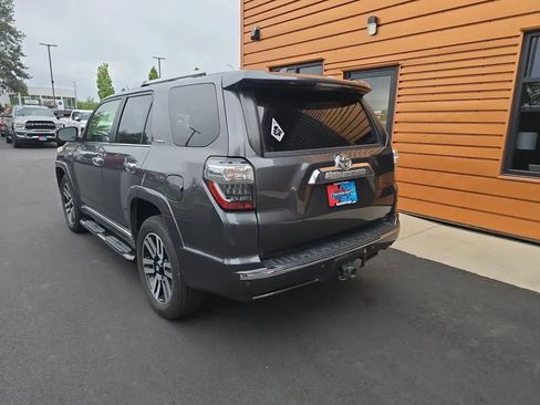 Used 2017 Toyota 4Runner Limited AWD/4WD image 3