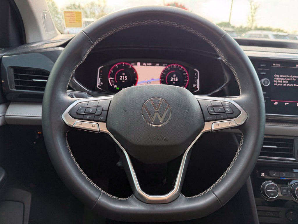 Used 2022 Volkswagen Taos SEL AWD/4WD image 14