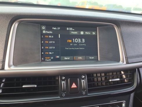 Used 2018 Kia Optima S image 15