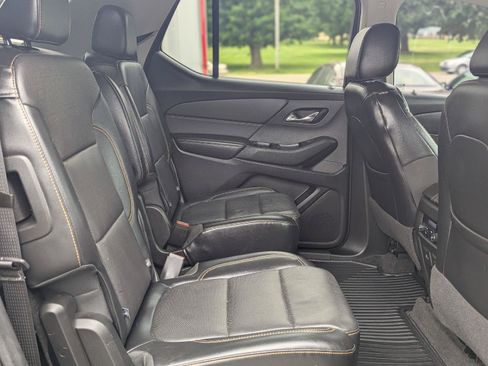 Used 2019 Chevrolet Traverse Premier w/ LPO, Black Accent Package AWD/4WD image 21